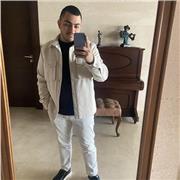 J’ai déjà donné des cours particuliers des deux langues: Anglais et Arabe (comme étant ma langue maternelle)